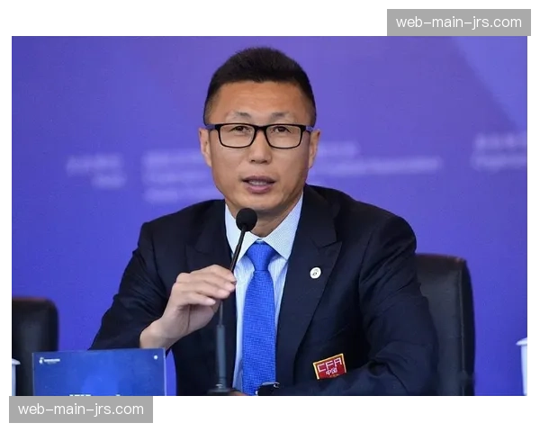 中国足协发布通知，中超将从第五轮起试行“脑震荡换人”新规